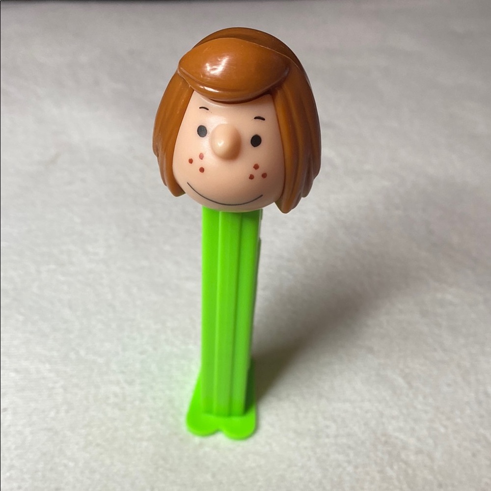 Vintage Peanuts- Peppermint Patty PEZ Dispenser No Candy